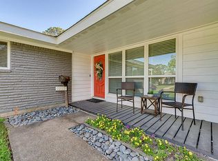 5203 Warm Springs Rd, Houston, TX 77035