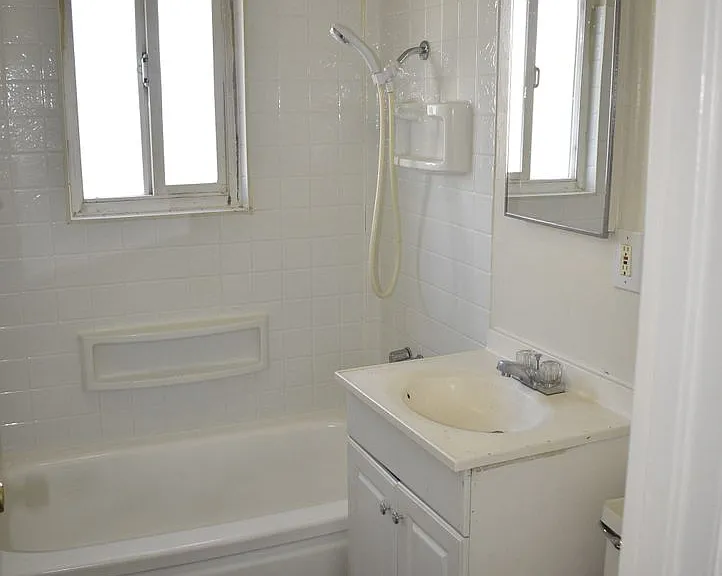 2011 Bell Ave #C — Photo 5