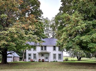 10 Farm View Ln, Salisbury Mills, NY 12577