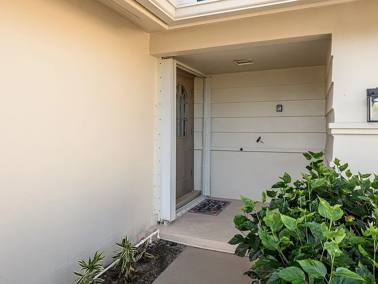 149 Crescent Dr — Photo 4