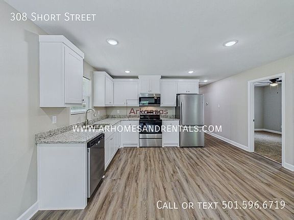 4th image of 308 Short St