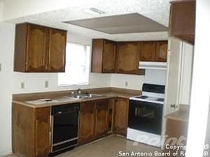 3rd image of 1031 Ferdinand Dr