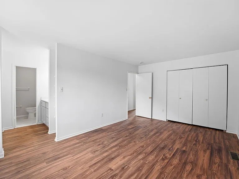 1747 Cy Ct — Photo 11