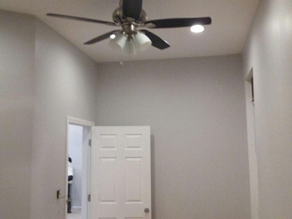 4th image of 2141 W Crystal St #1