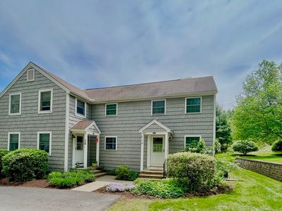 72 Laurel St #B, Greenfield, MA, 01301