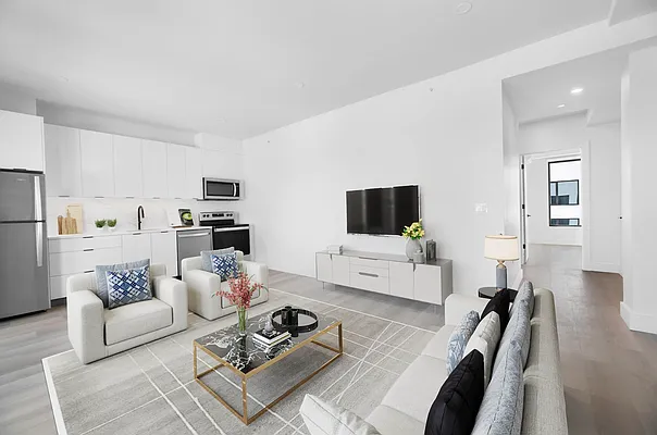 Rented by REAL New York | media 80