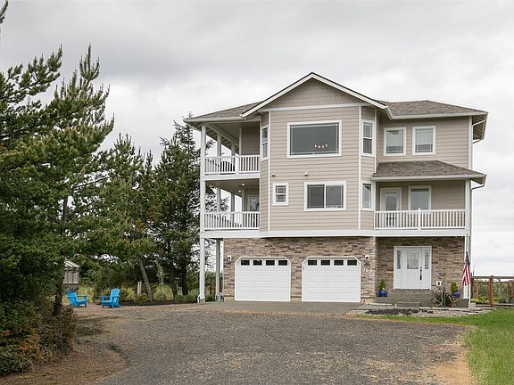 2nd image of 769 S Sand Dune Avenue SW