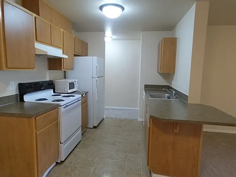 Wellesley Park Apartments — Photo 80