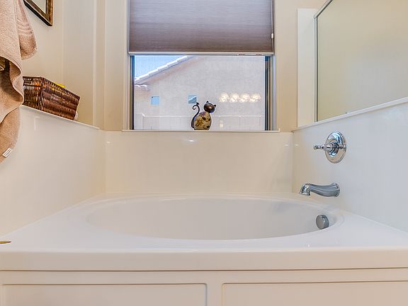 5th image of 733 W Camino Tunera