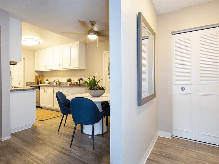 Apex Model Dining Room