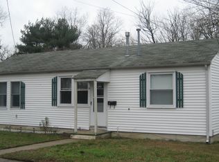 10 Davis Ct, Pemberton, NJ 08068