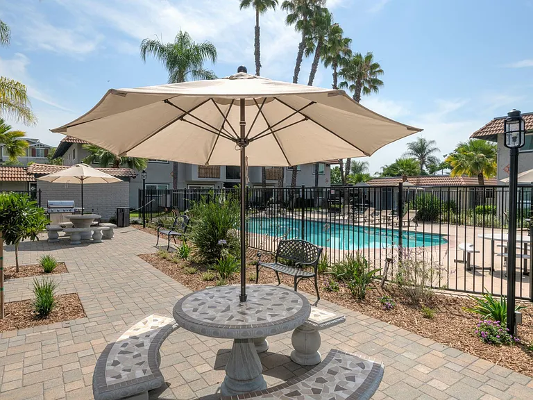 Villa Hermosa Apartments — Photo 7