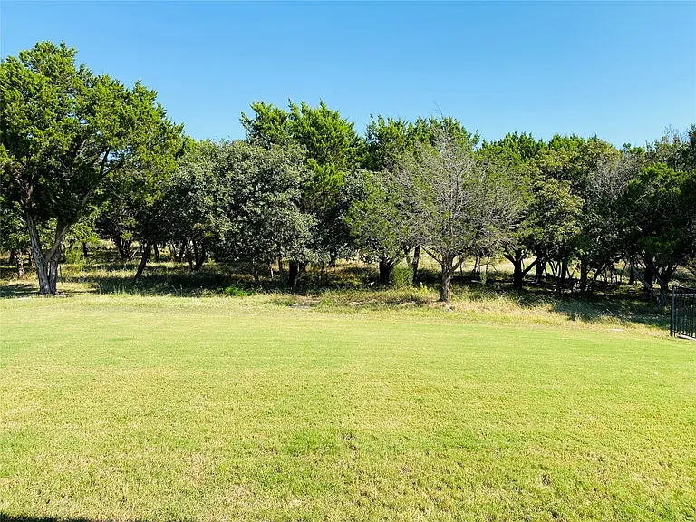 215 McKittrick Ridge Rd — Photo 3