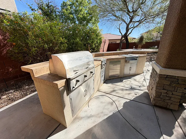 5450 Pinecroft Dr — Photo 28