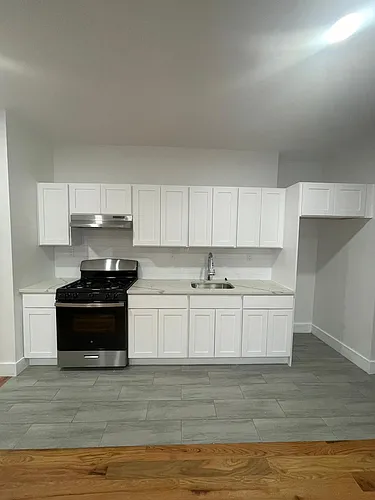 38 Tillinghast St #3R Photo 1