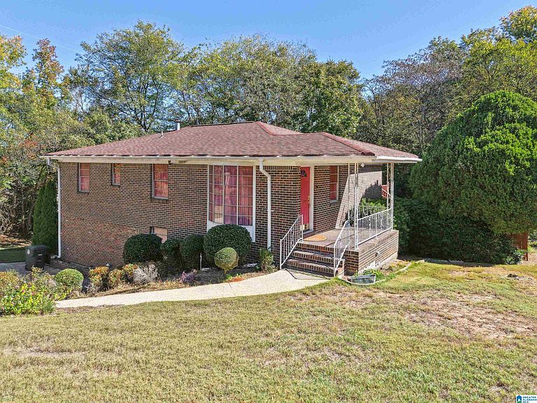 Listing photo 4