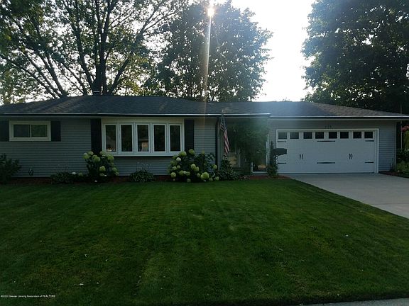 3rd image of 3216 S Deerfield Ave