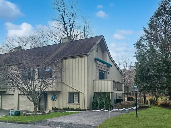 299 South Trail #B, Stratford, CT 06614