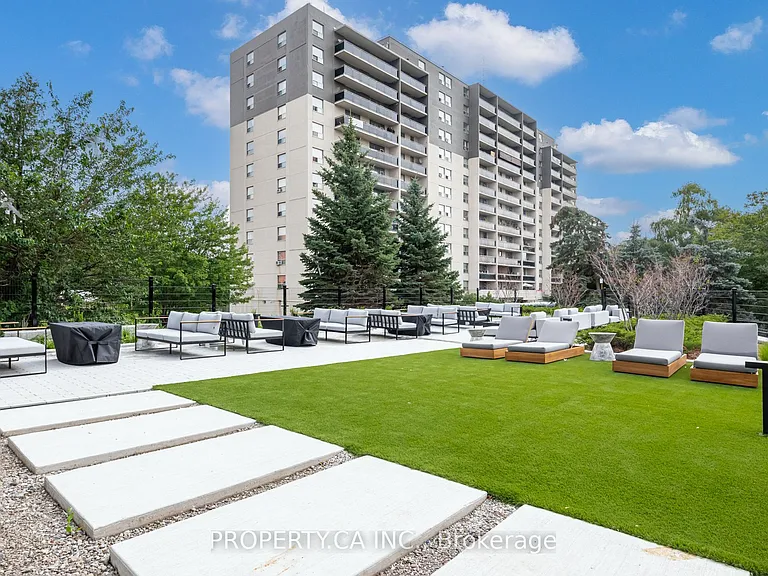 86 Dundas St E #1705 — Photo 23