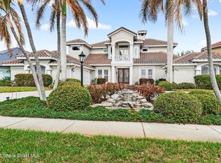 340 Newport Dr, Indialantic, FL 32903