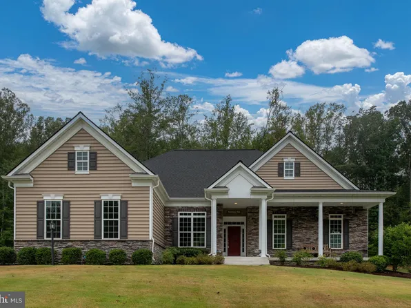 265 Poplar Manor Ave, Fredericksburg, VA 22406