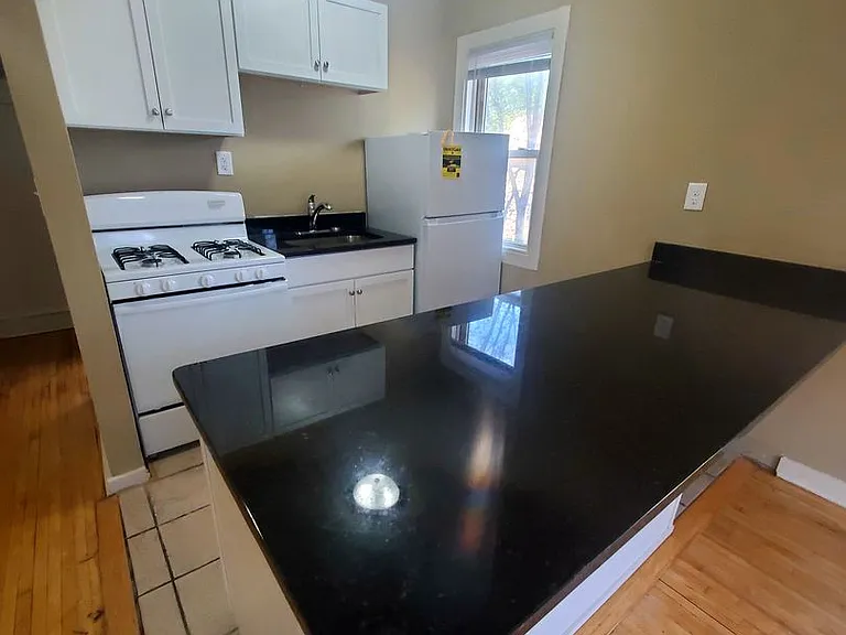 535 Asbury — Photo 25