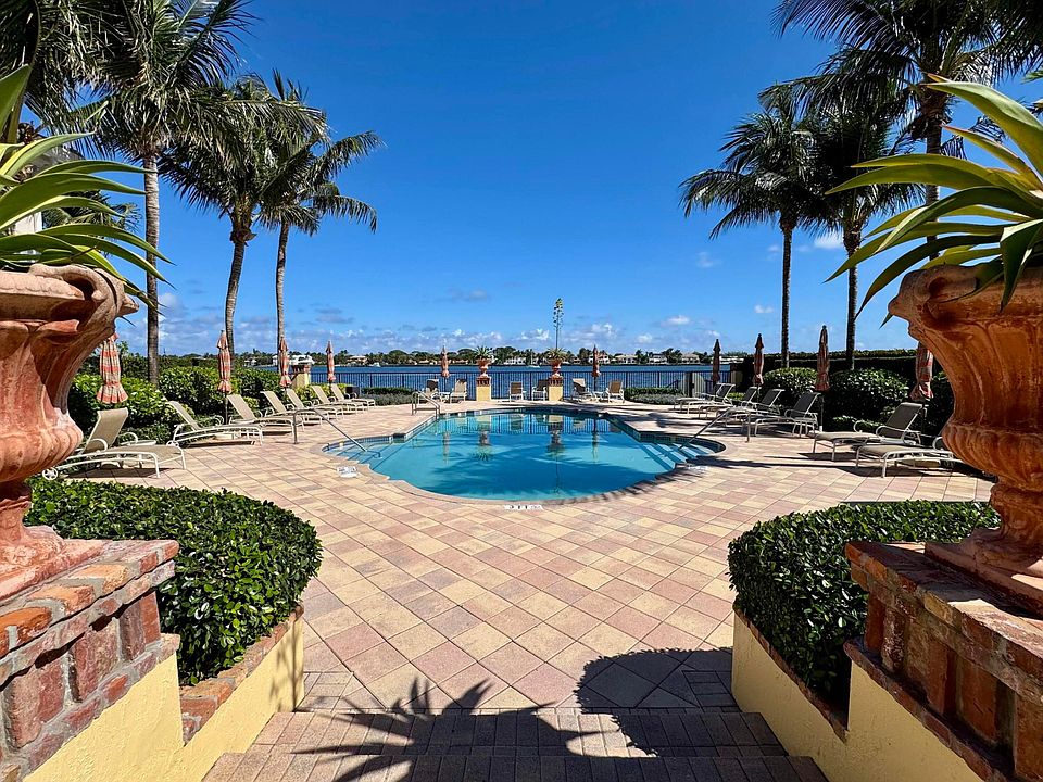 1st image of 114 Las Brisas Circle