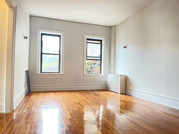 3rd image of 2802 Kennedy Blvd #18E