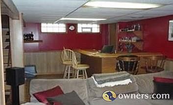 Basement & Bar - 28' X 14'