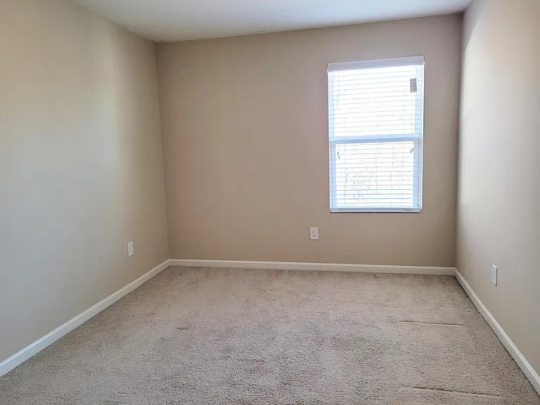 5906 Boxelder Cv — Photo 12