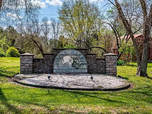 20 Lakeview Dr, Heathsville, VA 22473