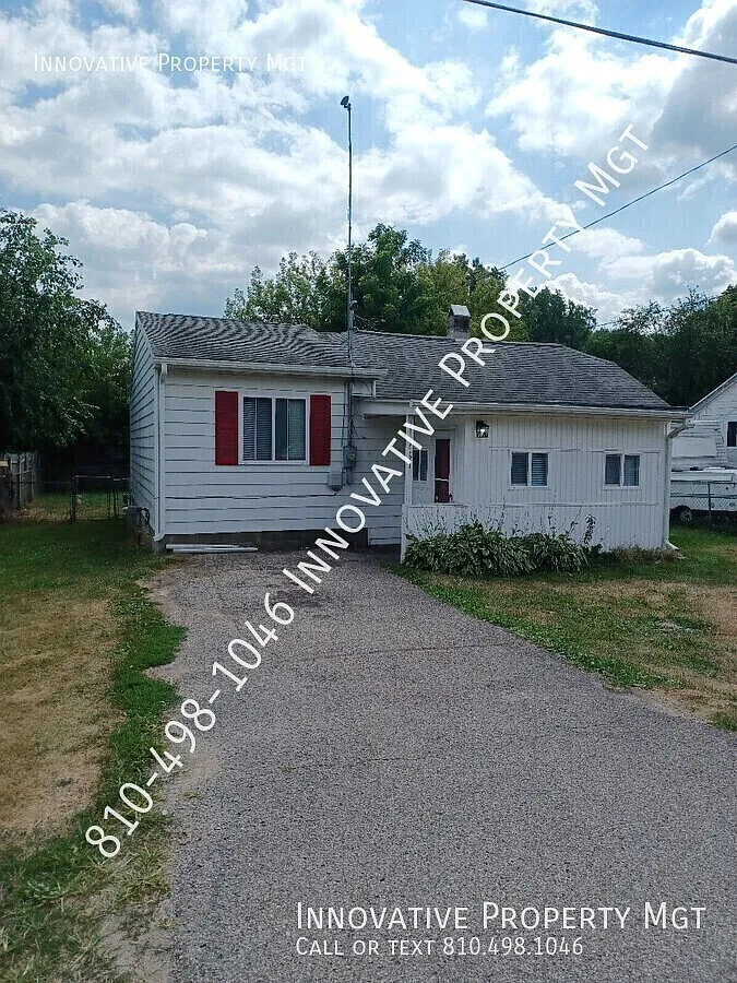 3 bedroom, 1 bathroom, Carman-Ainsworth Schools — Photo 3