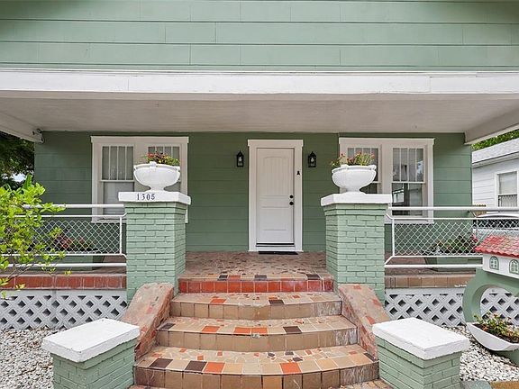 2nd image of 1305 E 17TH AVENUE