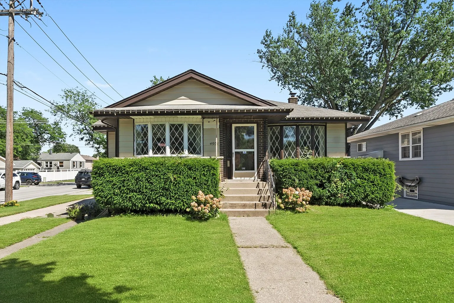 4501 Wisconsin Ave photo 1