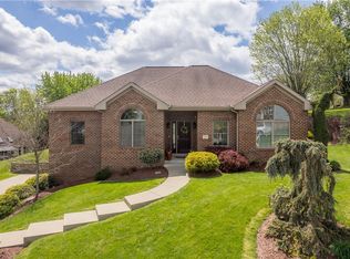10 Puskar Ln, Canonsburg, PA 15317