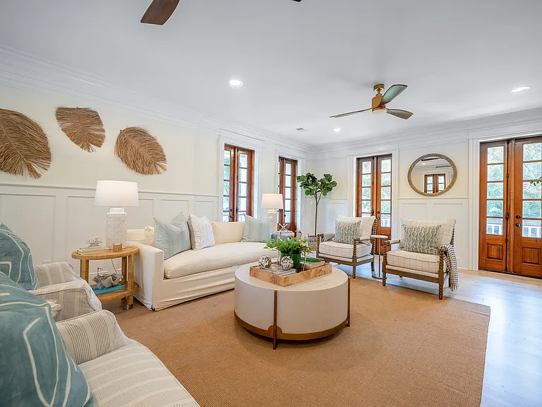 108 Live Oak Dr — Photo 11