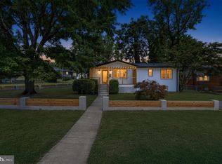 4620 Lacy Ave, Suitland, MD 20746
