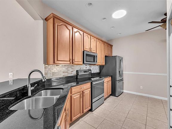 4th image of 107 Shell Falls Dr