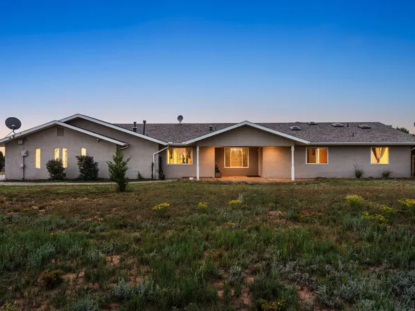 3 Hideaway Ln, Edgewood, NM 87015