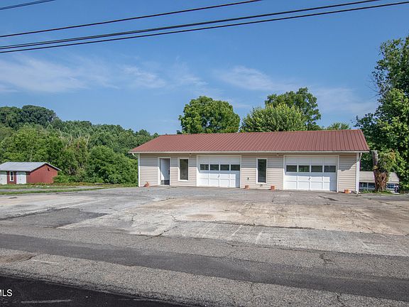 4th image of 3778 Weaver Pike