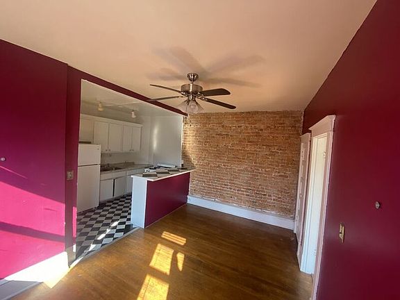 2nd image of 2806 W Cary St APT 11