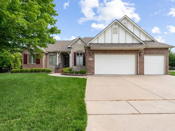 1427 N Glen Wood Ct, Wichita, KS 67230
