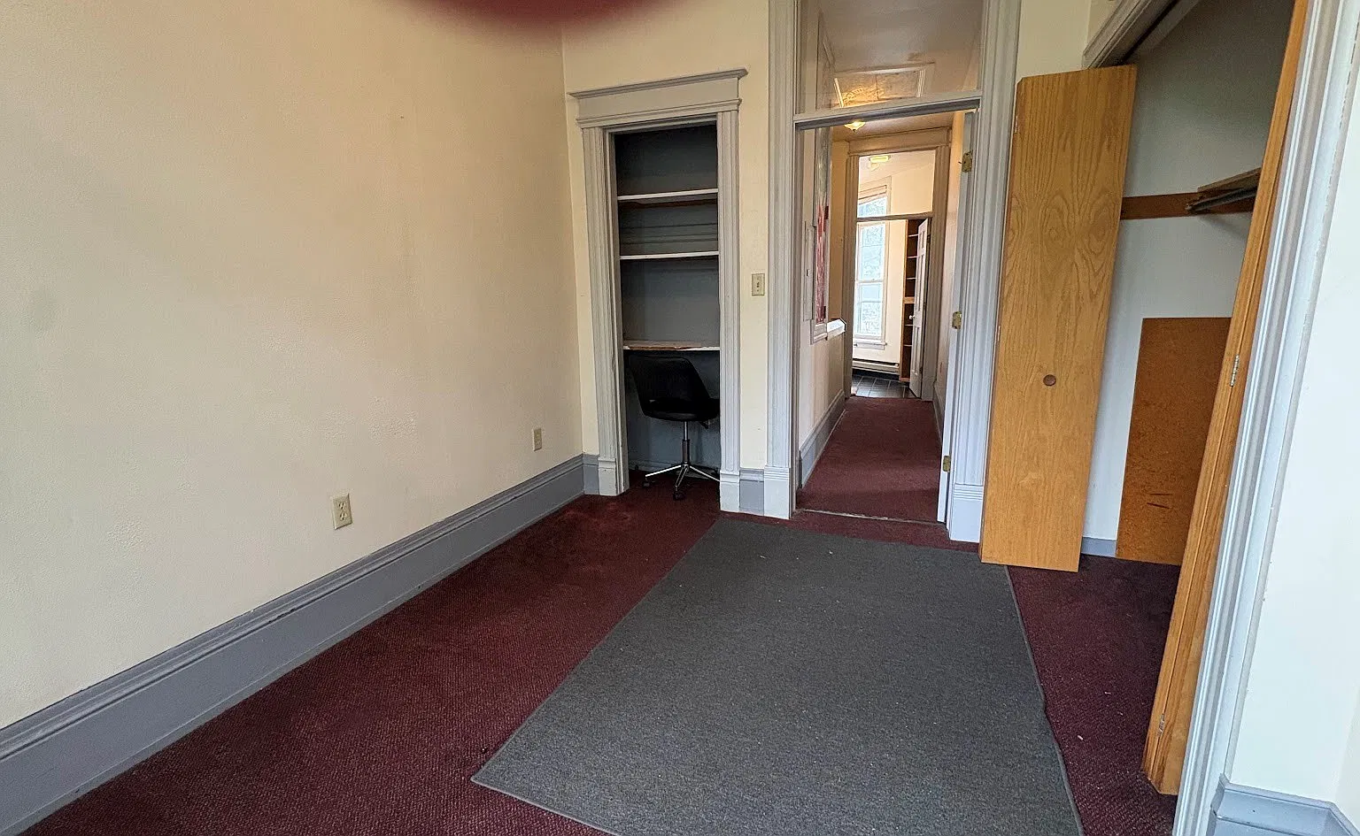 2 bed, 774 sqft, $1,885 — Photo 3