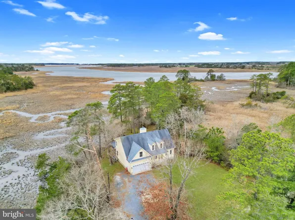 28703 Adlers Rest Ln, Princess Anne, MD 21853