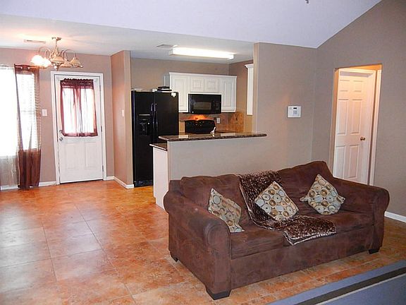 3rd image of 4010 Enclave Mist Ln