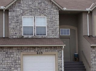 625 S Woodson Ln, Gardner, KS 66030