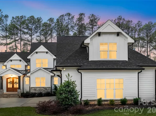 8026 Silver Jade Ln, Denver, NC 28037