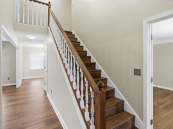 2nd image of 1167 Runningbrook Dr