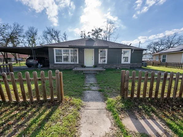 662 N Barton St, Stephenville, TX 76401