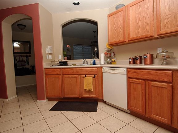 3rd image of 7289 E Weeping Willow Dr